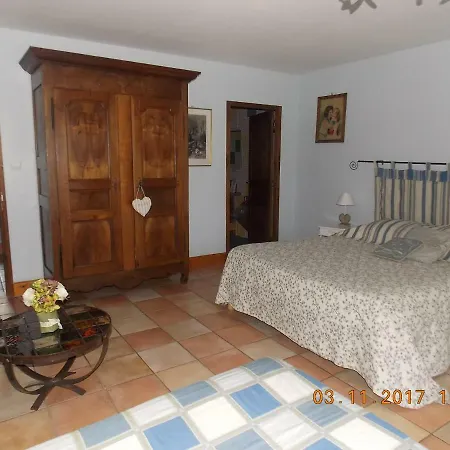 Bed & Breakfast A La Mare Du Vieux Chene 3*